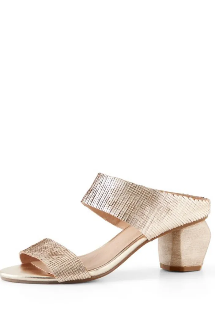 Soft Surroundings Shoes|Antelope Amelia Textured Sandal Gold