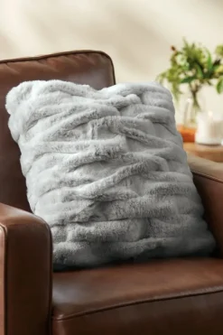 Soft Surroundings Bedding|Bedding Essentials|La Parisienne Faux Fur Pillow