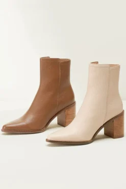Soft Surroundings Shoes|Seychelles Desirable Boot